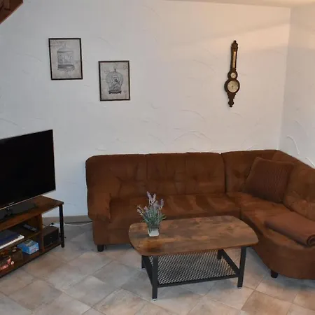 Daire In Reifing Mit Grosser Terrasse